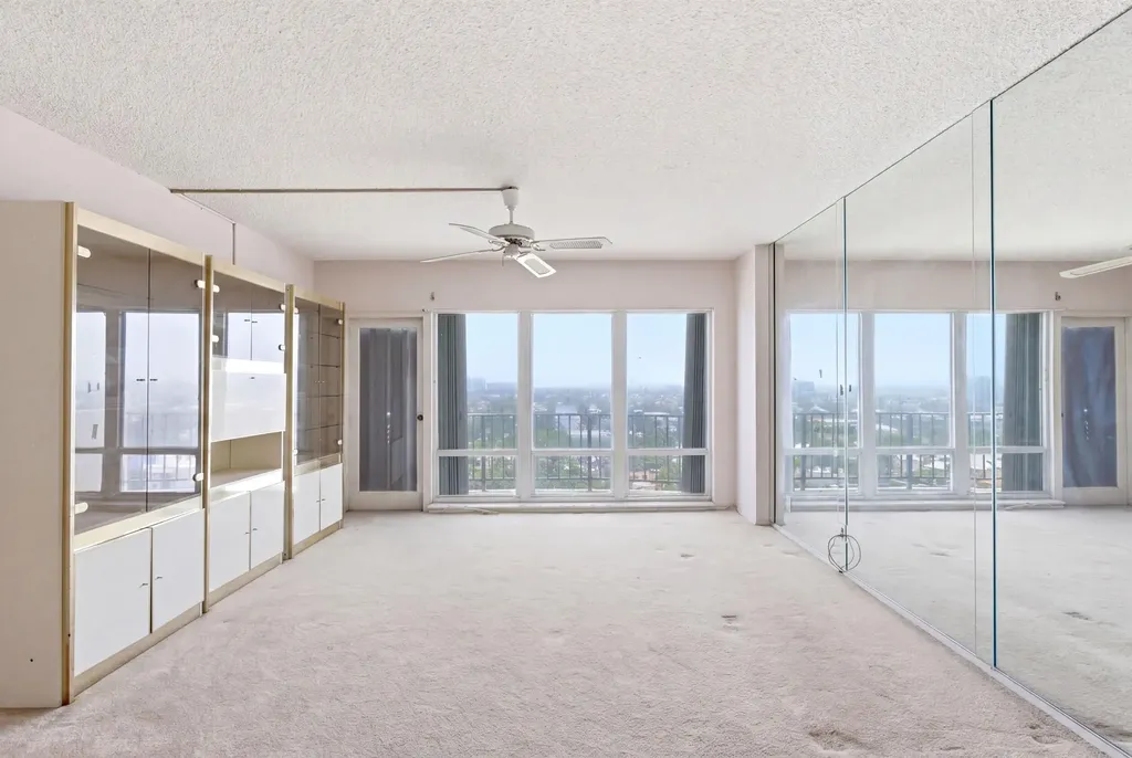 2500 E Las Olas Boulevard Fort Lauderdale FL 33301
