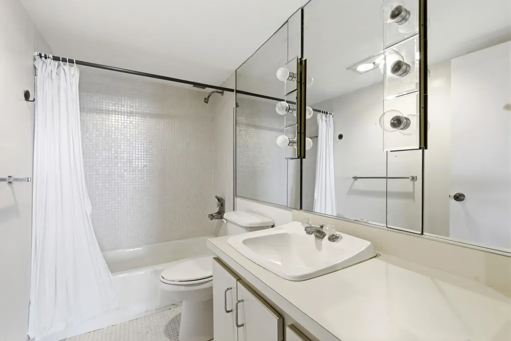 2500 E Las Olas Boulevard Fort Lauderdale FL 33301