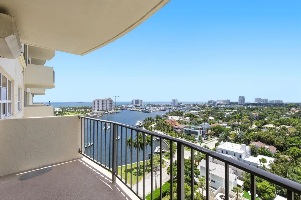 2500 E Las Olas Boulevard Fort Lauderdale FL 33301