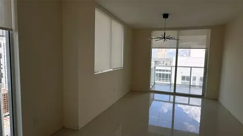 253 NE 2nd Street Miami FL 33132