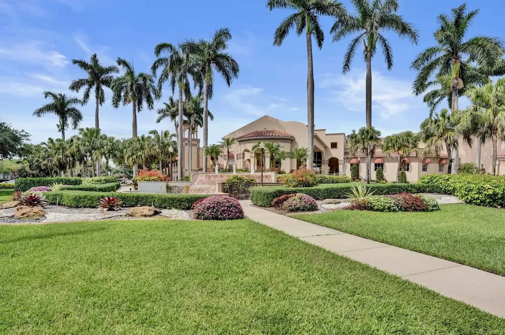 12434 Crystal Pointe Drive Boynton Beach FL 33437
