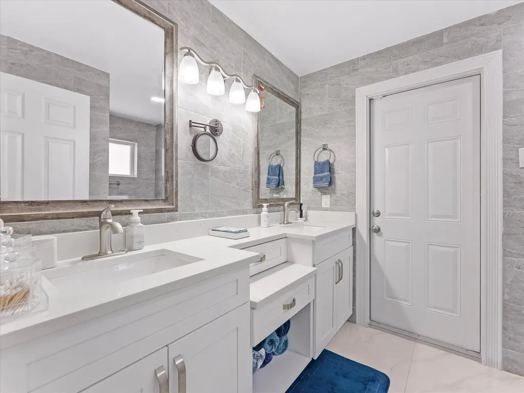 23040 SW 54th Avenue Boca Raton FL 33433