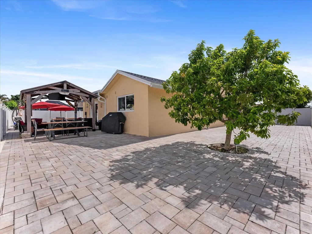 23040 SW 54th Avenue Boca Raton FL 33433