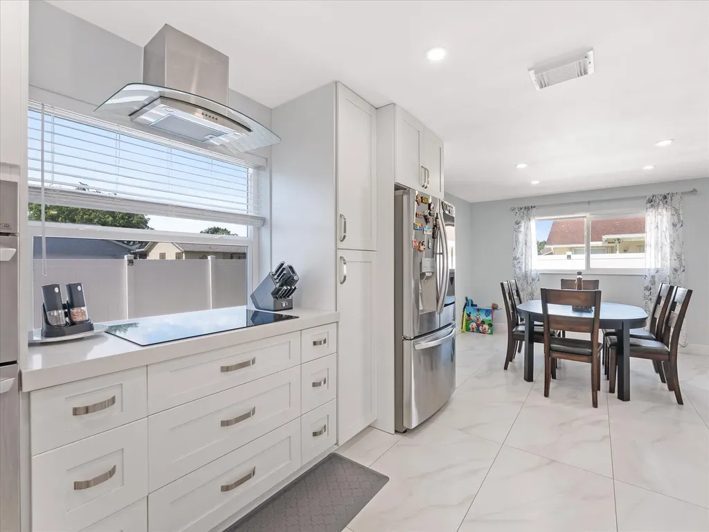 23040 SW 54th Avenue Boca Raton FL 33433