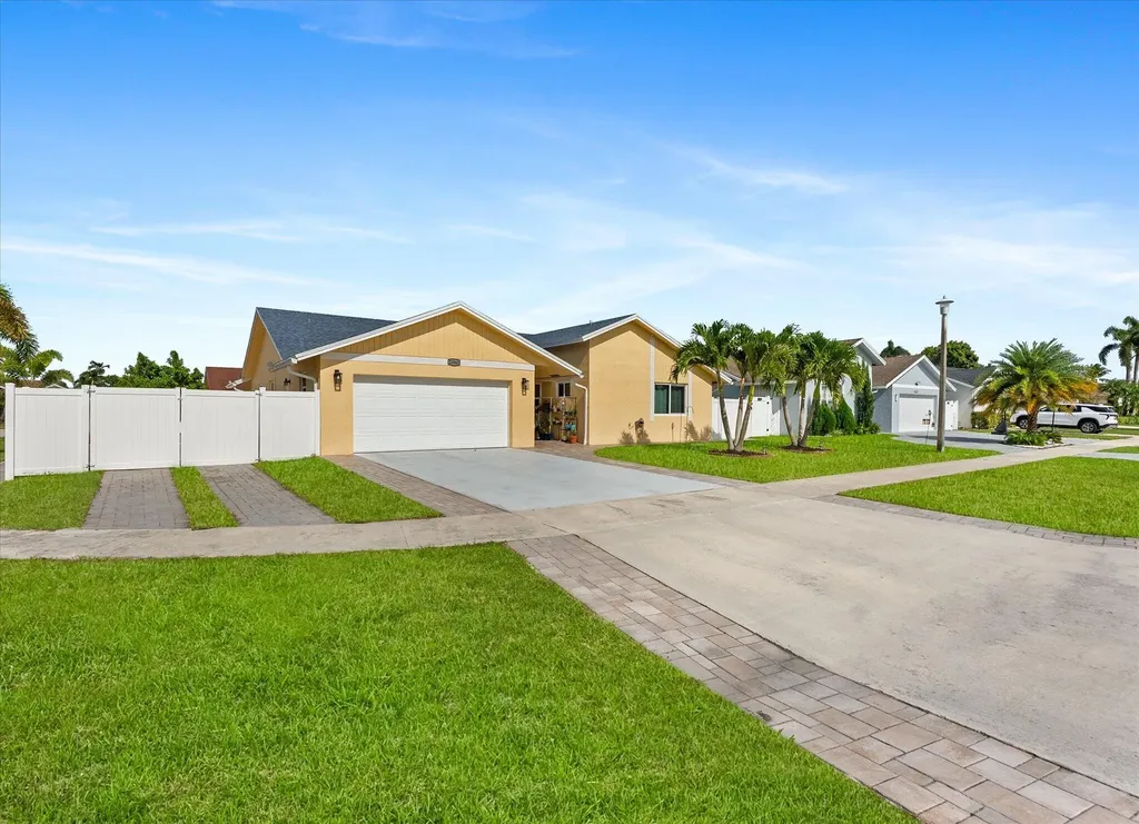 23040 SW 54th Avenue Boca Raton FL 33433