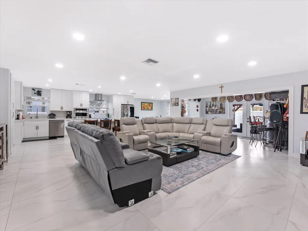 23040 SW 54th Avenue Boca Raton FL 33433