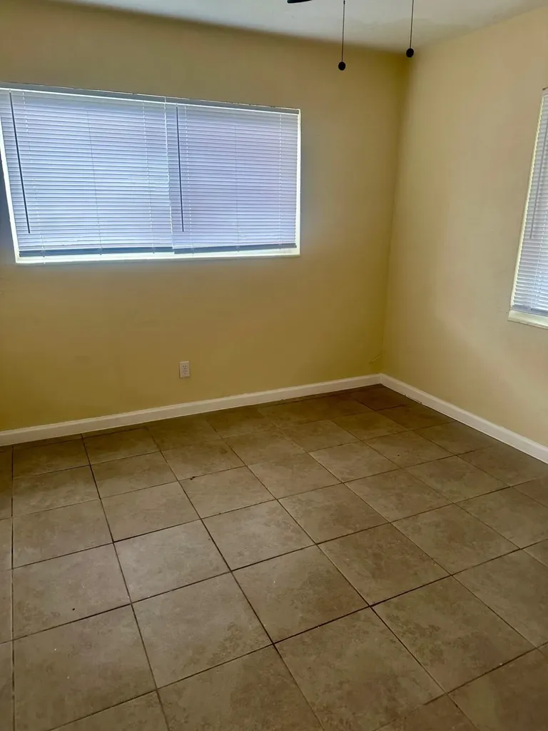 1521 N 59th Terrace Hollywood FL 33021