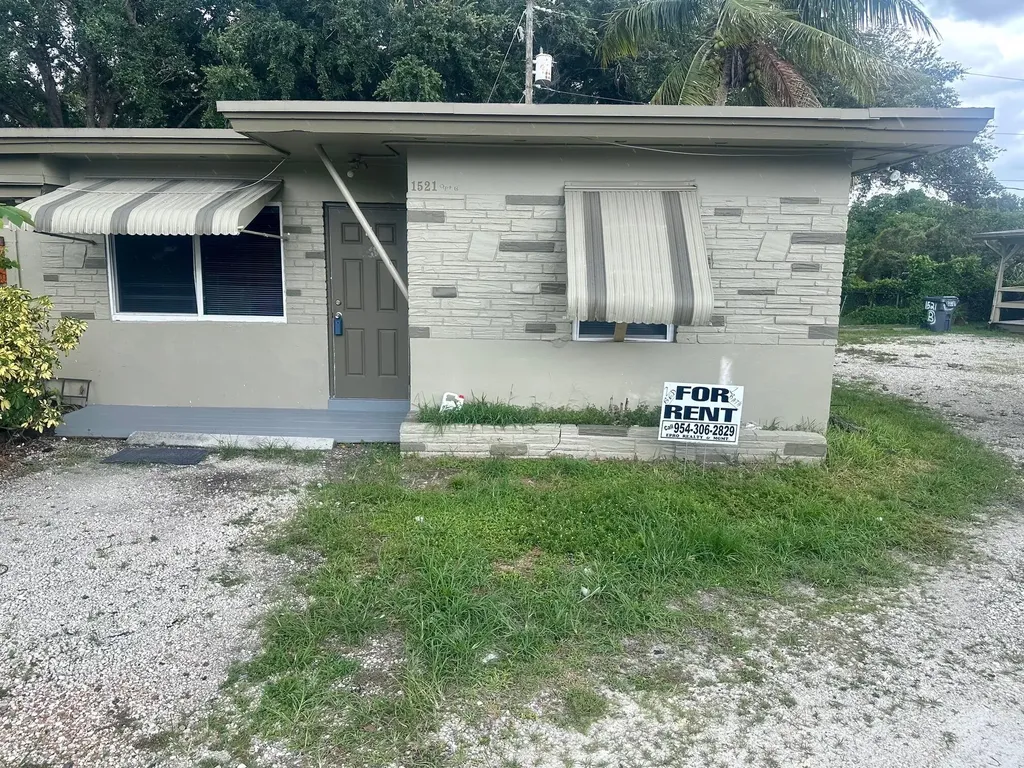 1521 N 59th Terrace Hollywood FL 33021