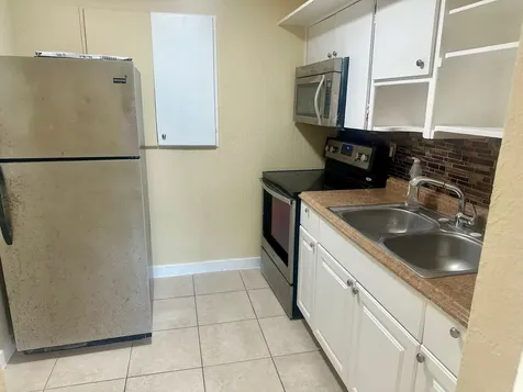 1521 N 59th Terrace Hollywood FL 33021
