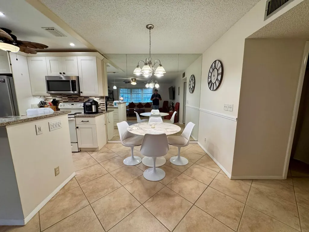 1252 W Club Drive Drive W Delray Beach FL 33445