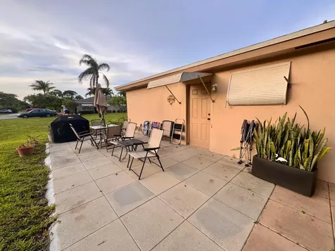 1252 W Club Drive Drive W Delray Beach FL 33445