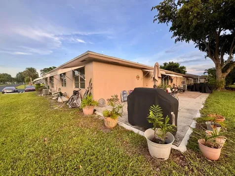 1252 W Club Drive Drive W Delray Beach FL 33445