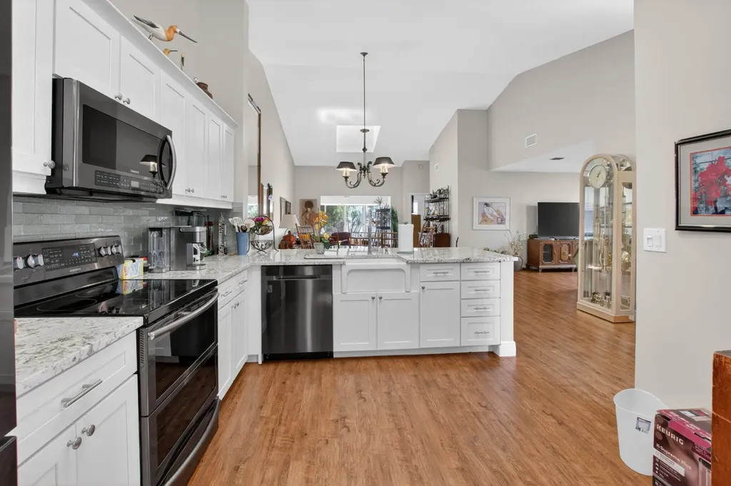 5582 Royal Lake Circle Boynton Beach FL 33437