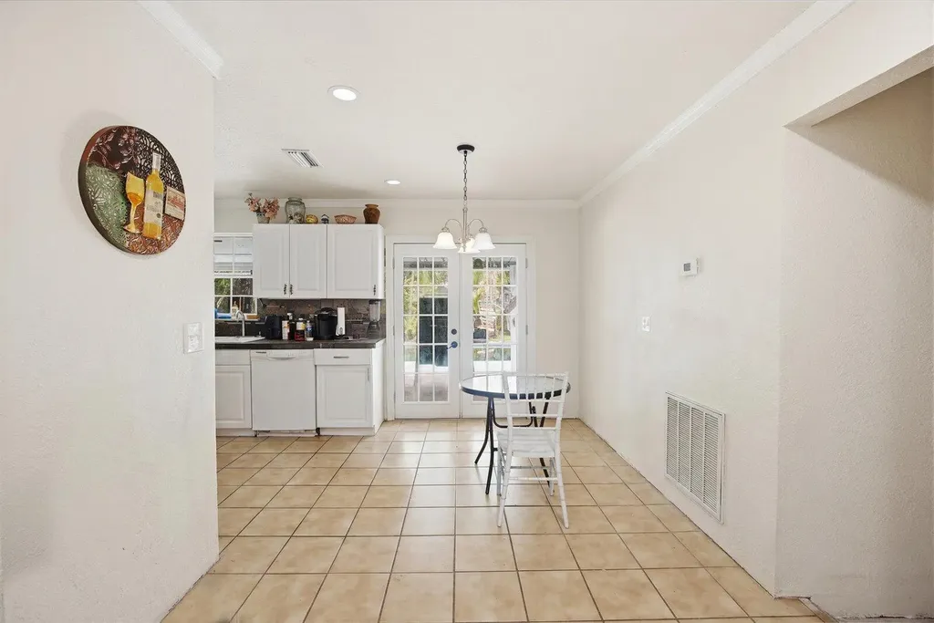 325 NW Dearman Street Port St Lucie FL 34983
