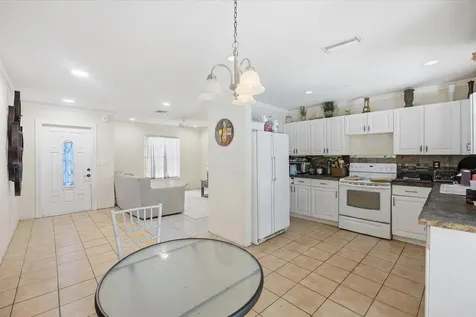 325 NW Dearman Street Port St Lucie FL 34983