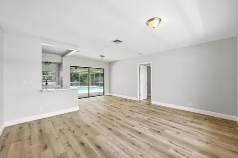 8 NE 9th Avenue Deerfield Beach FL 33441