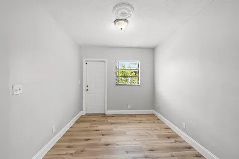 8 NE 9th Avenue Deerfield Beach FL 33441
