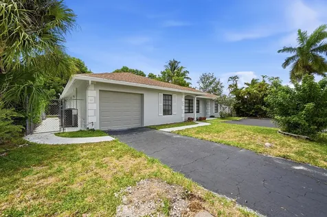 8 NE 9th Avenue Deerfield Beach FL 33441