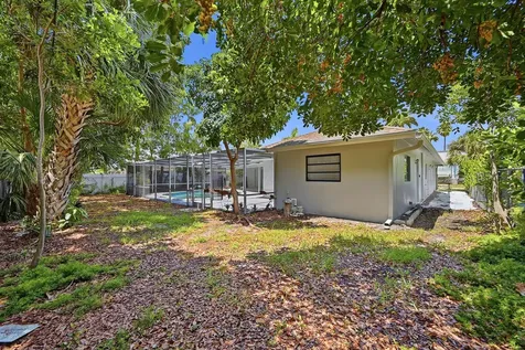 8 NE 9th Avenue Deerfield Beach FL 33441