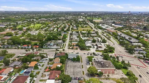 8 NE 9th Avenue Deerfield Beach FL 33441