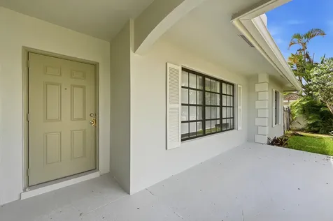 8 NE 9th Avenue Deerfield Beach FL 33441