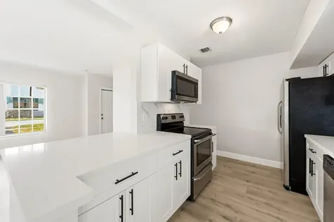 8 NE 9th Avenue Deerfield Beach FL 33441