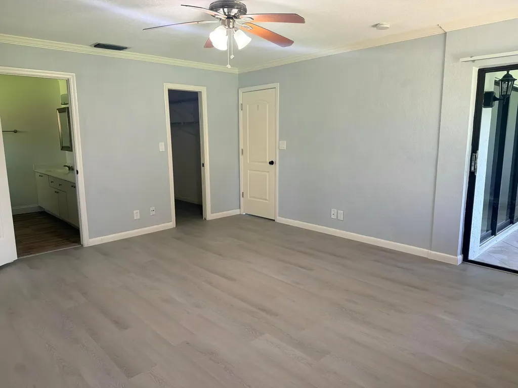 4075 N Palm Forest Drive Drive N Delray Beach FL 33445