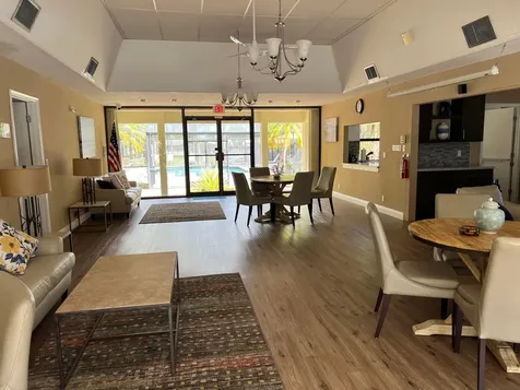 4075 N Palm Forest Drive Drive N Delray Beach FL 33445