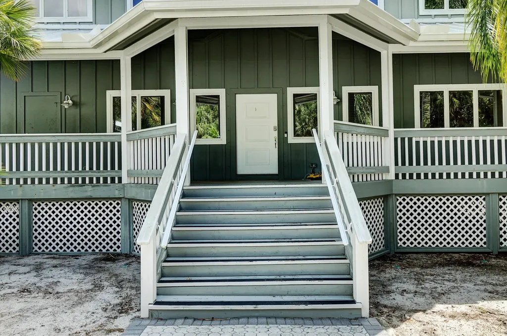 114 N Sewalls Point Road Sewalls Point FL 34996