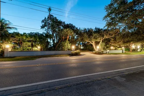114 N Sewalls Point Road Sewalls Point FL 34996