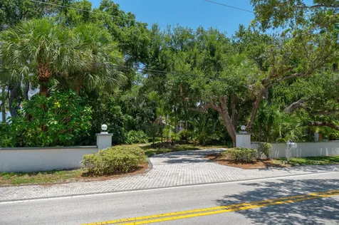 114 N Sewalls Point Road Sewalls Point FL 34996