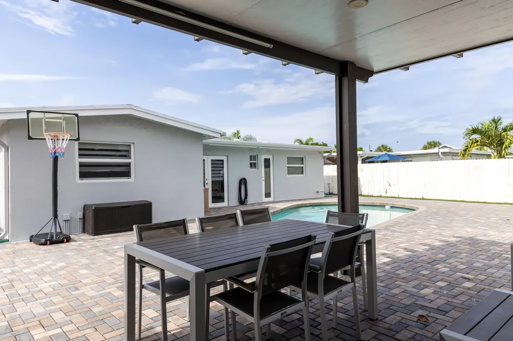 5668 Albert Road West Palm Beach FL 33415