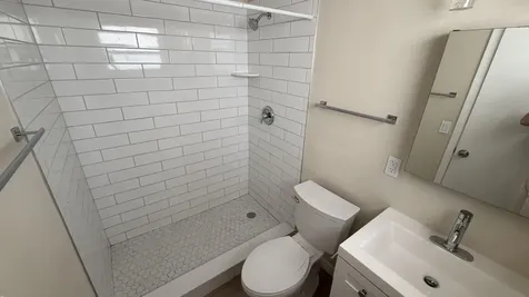 5168 NE 6th Avenue Oakland Park FL 33334