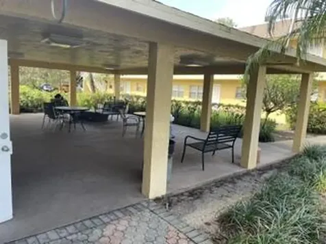 5168 NE 6th Avenue Oakland Park FL 33334