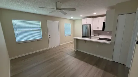 5168 NE 6th Avenue Oakland Park FL 33334