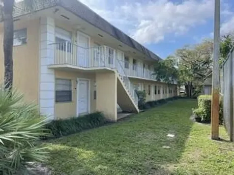 5168 NE 6th Avenue Oakland Park FL 33334