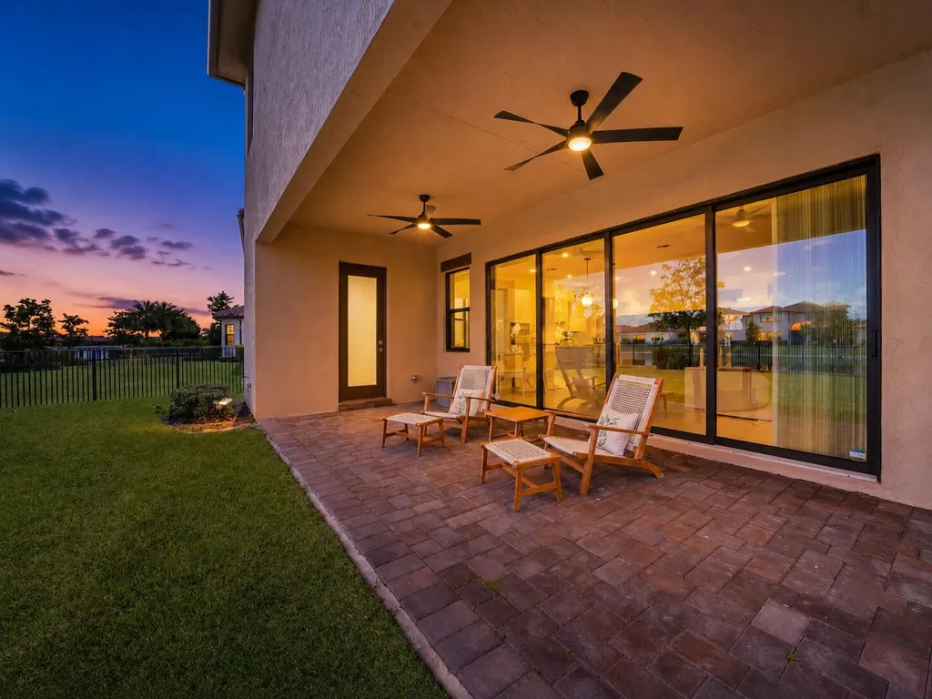 12195 Lake Trail Lane Parkland FL 33076