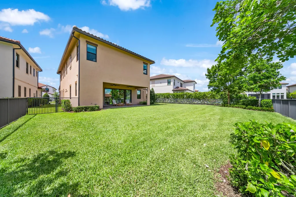12195 Lake Trail Lane Parkland FL 33076