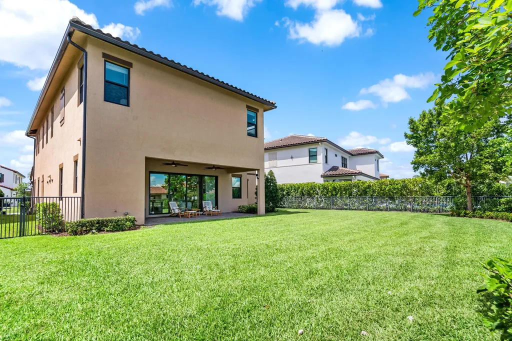 12195 Lake Trail Lane Parkland FL 33076