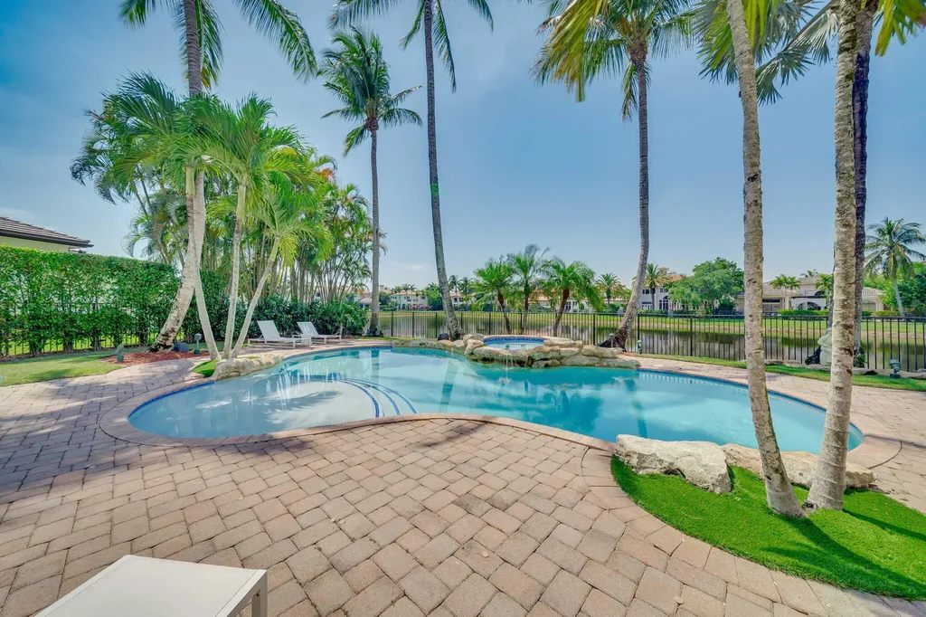 17593 Middle Lake Drive Boca Raton FL 33496
