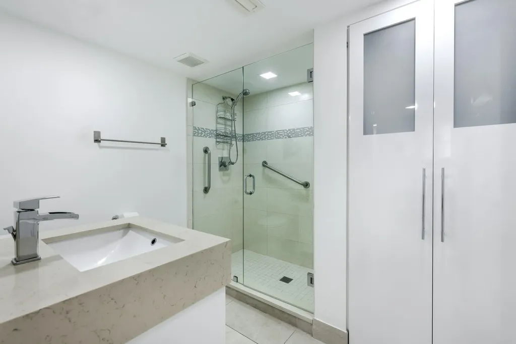 7509 Glendevon Lane Delray Beach FL 33446