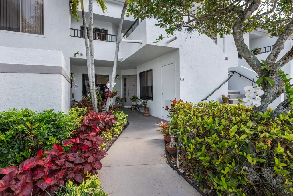 7509 Glendevon Lane Delray Beach FL 33446