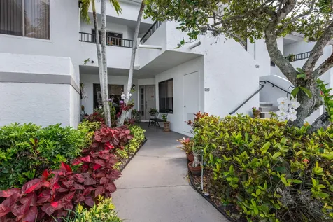 7509 Glendevon Lane Delray Beach FL 33446
