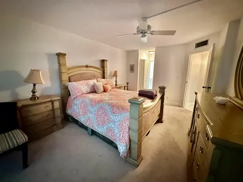 3661 Via Poinciana Greenacres FL 33467