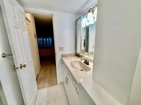 3661 Via Poinciana Greenacres FL 33467