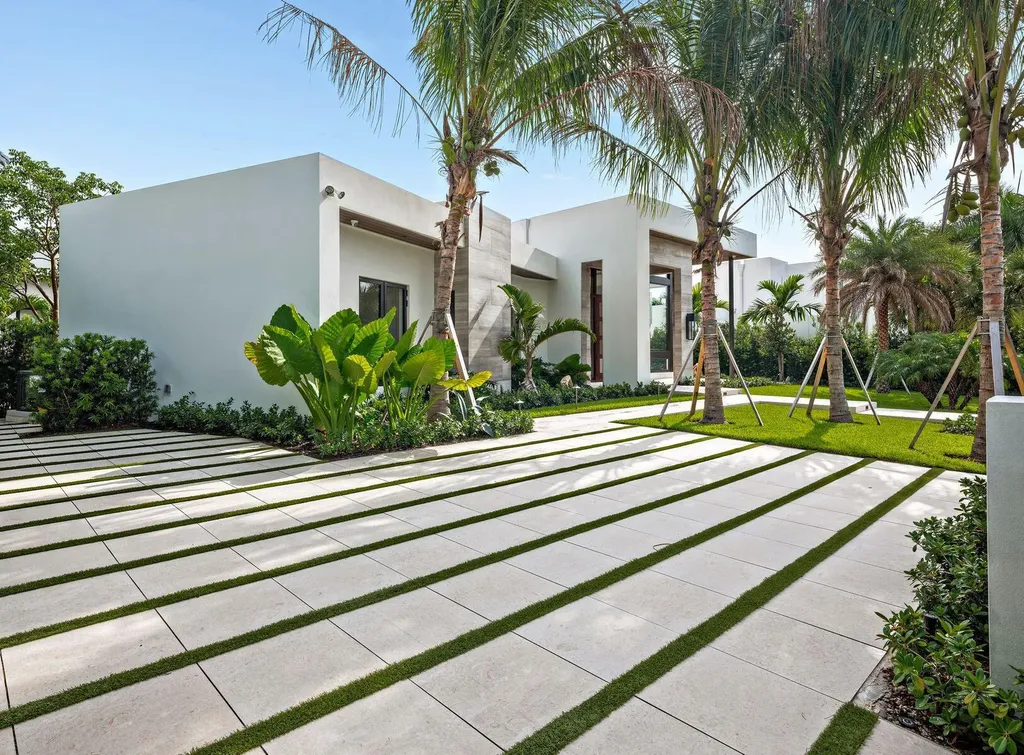 135 Churchill Road West Palm Beach FL 33405