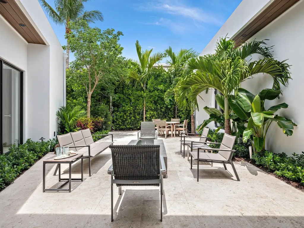 135 Churchill Road West Palm Beach FL 33405