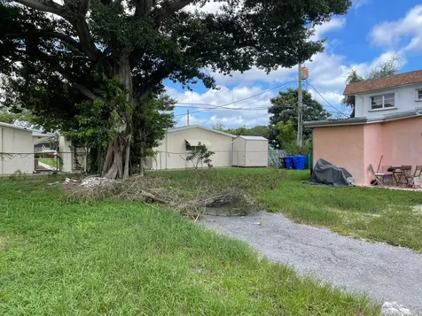 2243 Polk Street Hollywood FL 33020