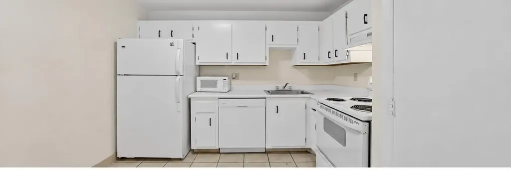 4174 Inverrary Drive Lauderhill FL 33319