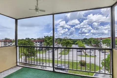 4174 Inverrary Drive Lauderhill FL 33319